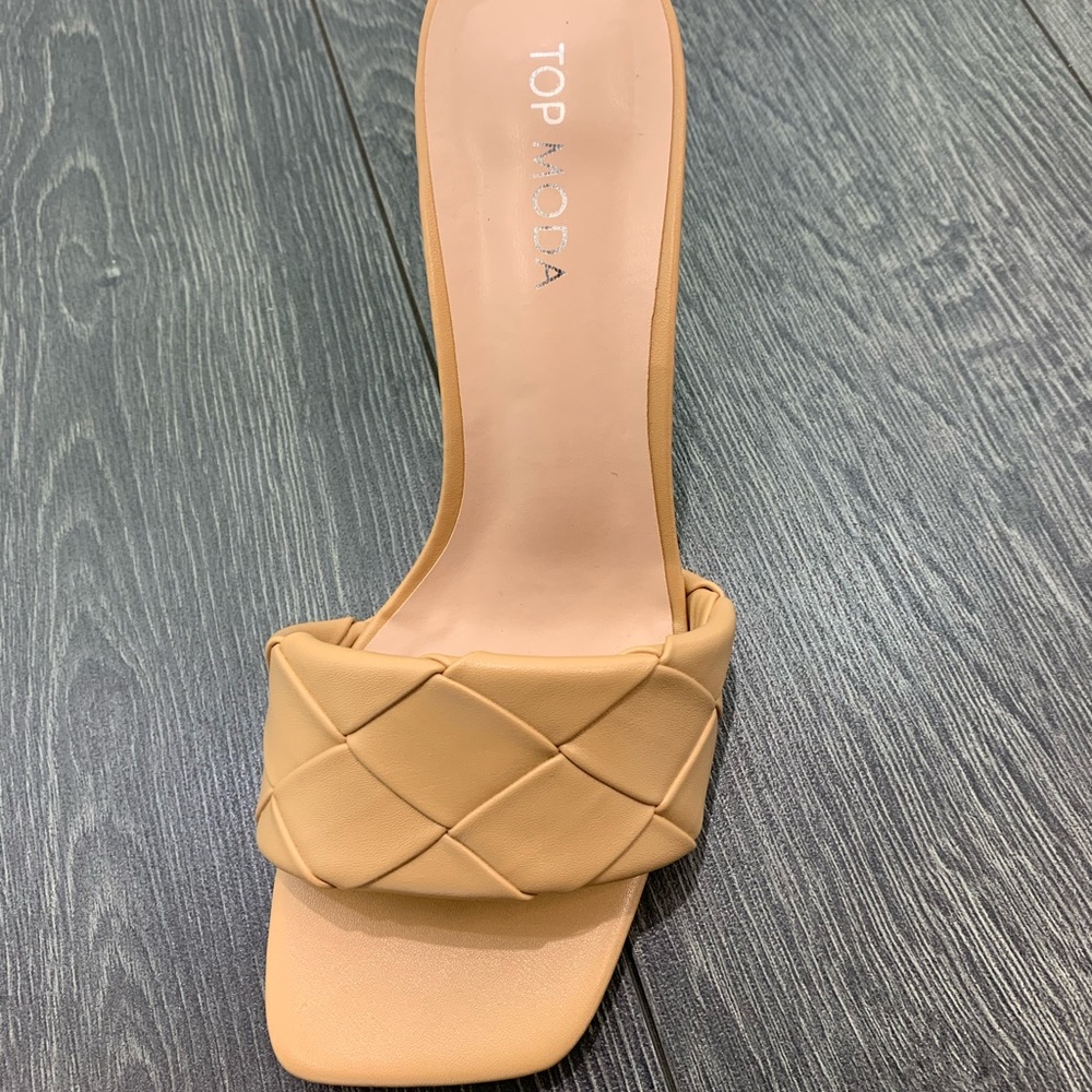 CAMEL WOVEN FAUX LEATHER MULES - Picture 3 of 6